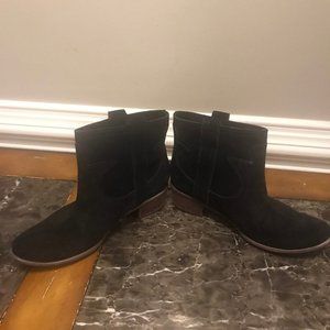 Lucky Brand suede western style ankle boot size 38 (7.5)